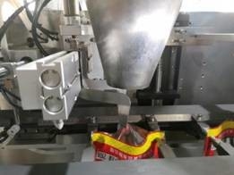 Fruit liquide Juice Feeding Filling Machine de machine à emballer de poche de Masala de shampooing