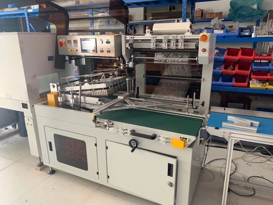 Cachetage à grande vitesse de rétrécissement d'enveloppe de la machine POF de douille en plastique automatique de film