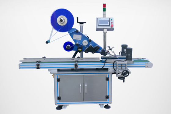 Un détergent de machine à étiquettes de côté machine à emballer automatique de boîte autocollant auto-adhésif